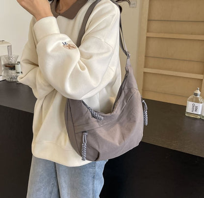 Sac bandoulière en nylon tendance 2025