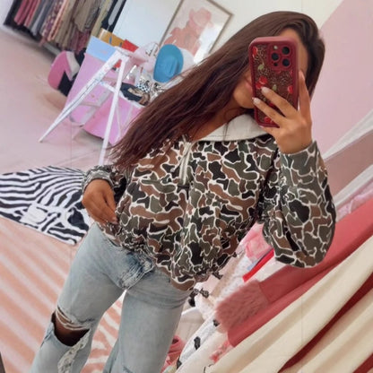 Sweat à capuche imprimé camouflage avec fermeture éclair quart de longueur
