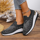 👟 Damen-Slip-On-Sneaker mit Strasssteinen & Schmetterlingsmotiv – glamouröser Look, bequem & einfach anzuziehen – perfekt für Alltag, Reisen & besondere Anlässe
